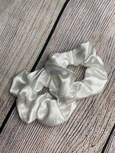 Load image into Gallery viewer, Silk Scrunchies