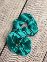 Load image into Gallery viewer, Silk Scrunchies