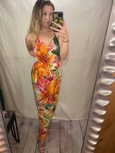Load image into Gallery viewer, Tropical Vacation Maxi Dress
