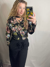 Load image into Gallery viewer, Floral V Neck w/ Criss Cross Detail
